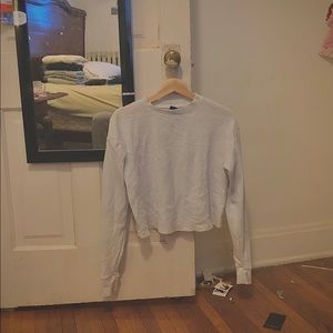 White long sleeve tee🤍🤍